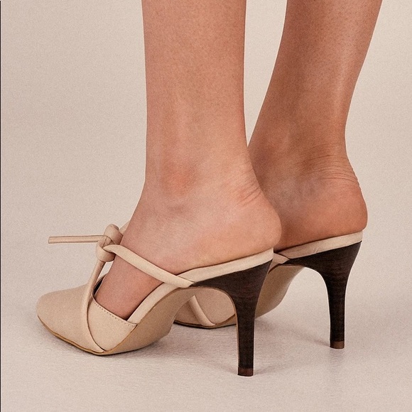 JAGGAR VALVE LEATHER HEEL NEW - Picture 3 of 6